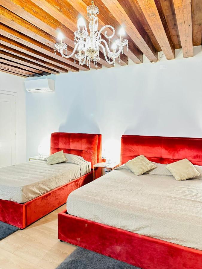 Venice Luxury Suites Exteriör bild