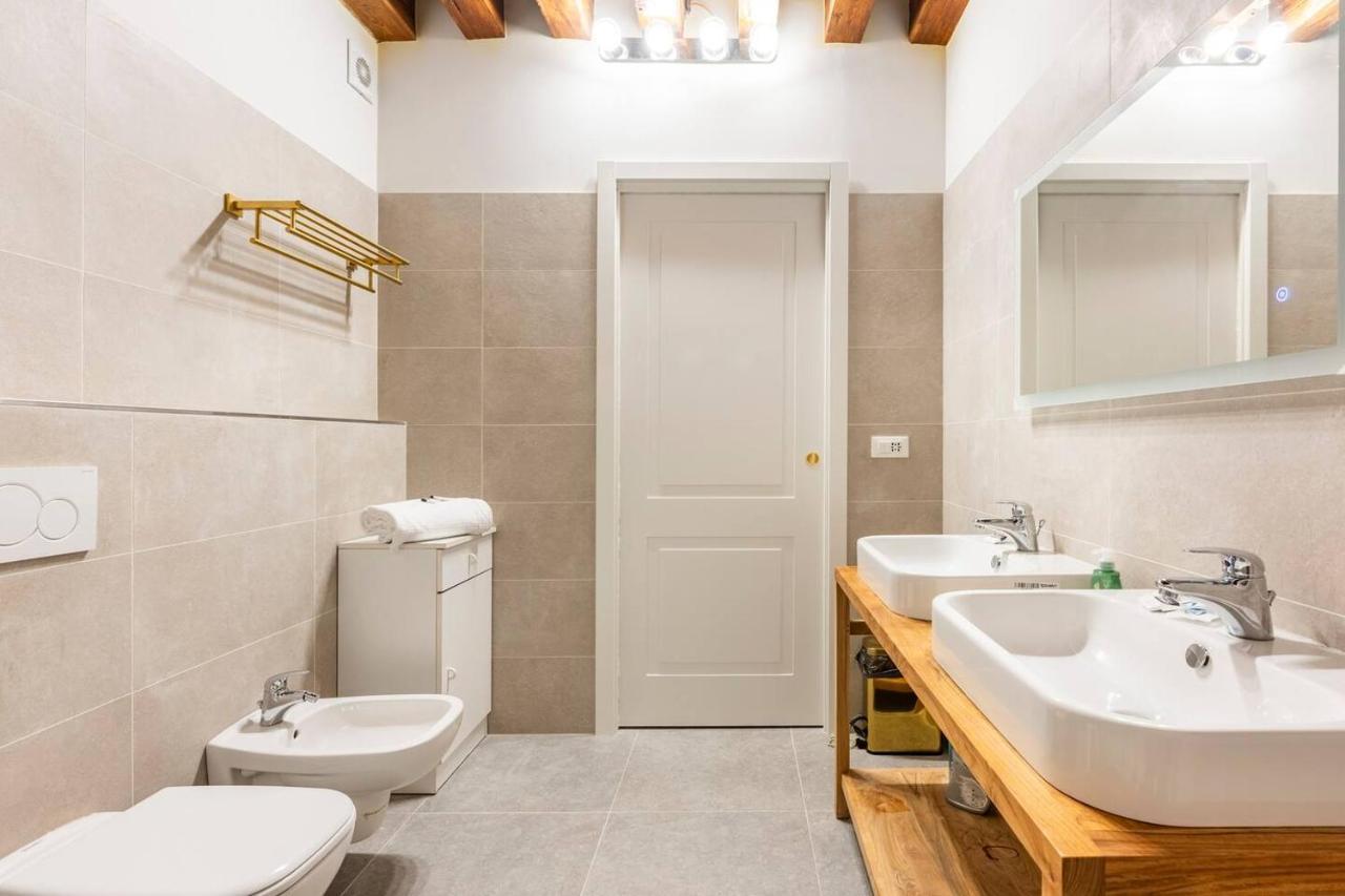 Venice Luxury Suites Exteriör bild