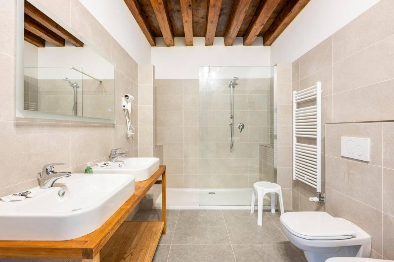 Venice Luxury Suites Exteriör bild