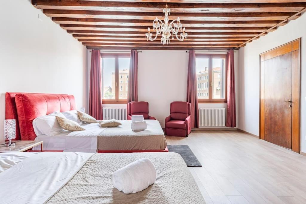 Venice Luxury Suites Exteriör bild