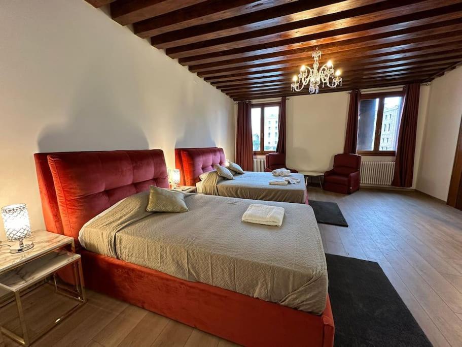 Venice Luxury Suites Exteriör bild